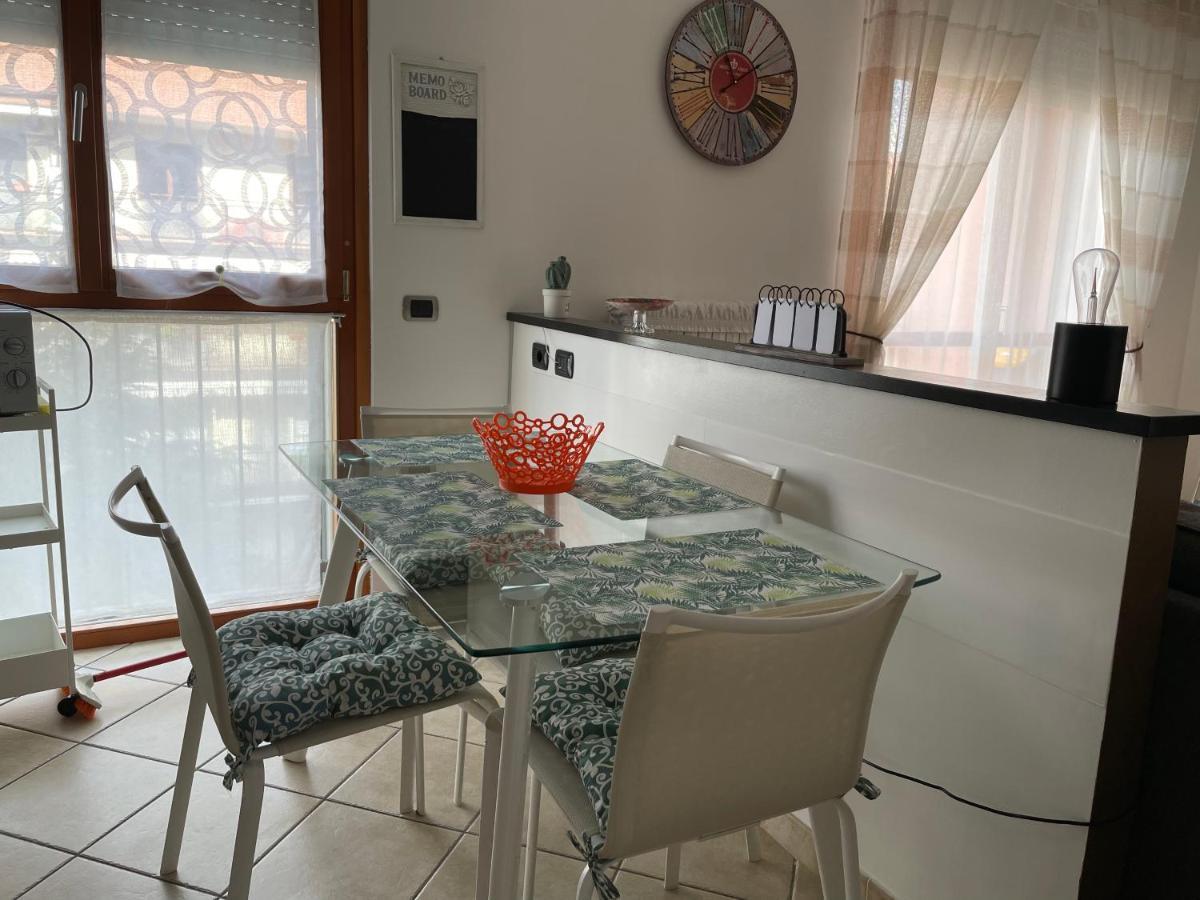 Casti - Appartamento Mm3 Comasina Milan Exterior photo